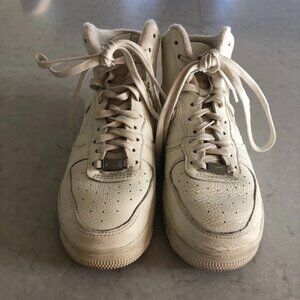 Nike Air Force 1 High Sculpt in Cream (Women's 7.5)